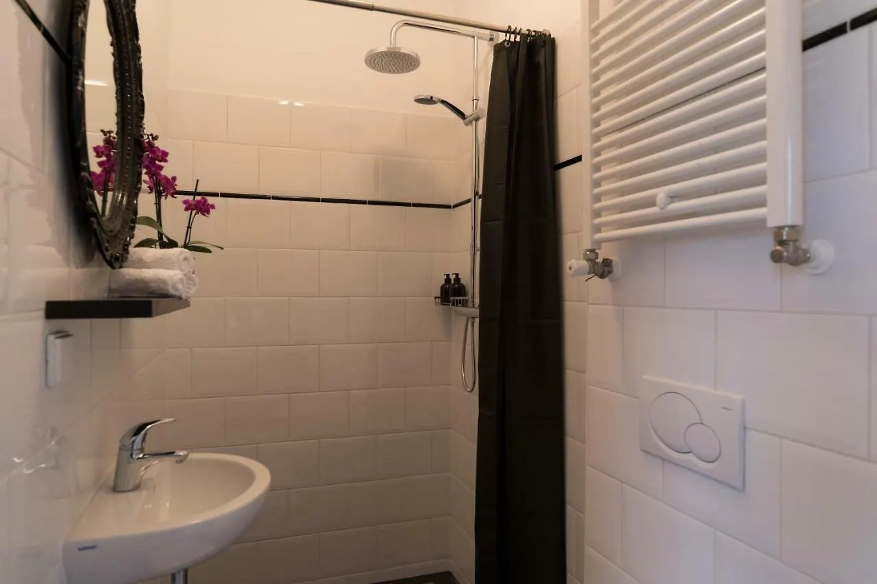 Bed & Breakfast Canal House The Tannery Amsterdam Netherlands